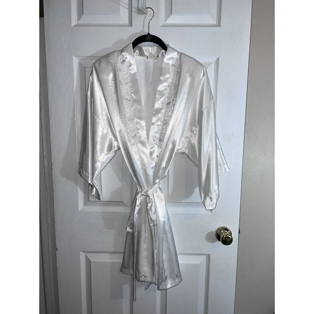 Vintage CALIFORNIA DINASTY White Satin Sexy Bridal Kimono Robe Embellished